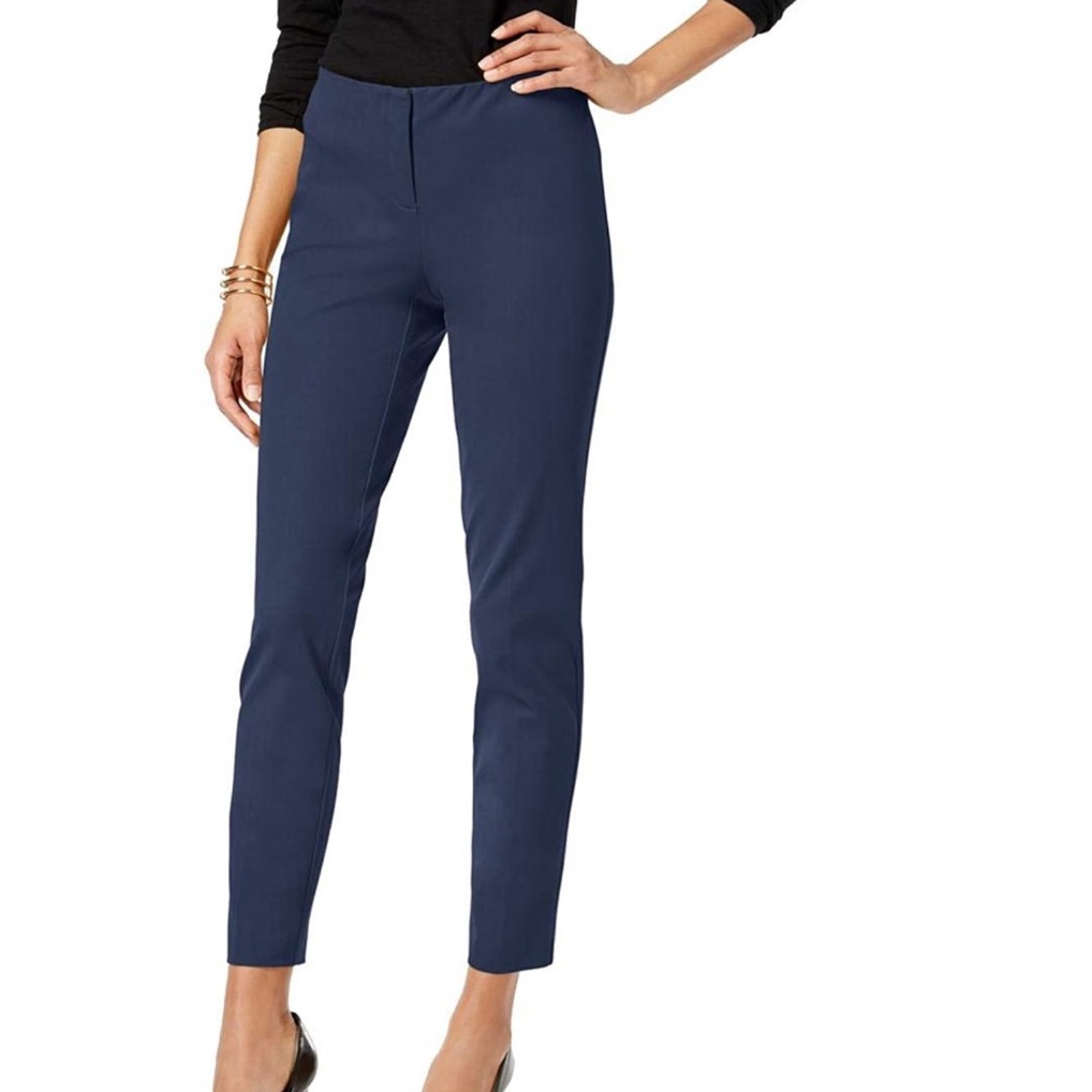 NWT Alfani Navy Skinny Leg Comfort Waist Pants 28W